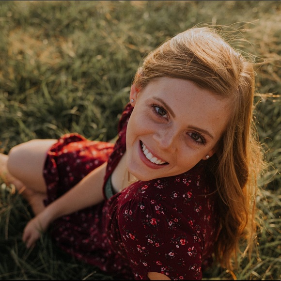 Meet your Posher, Caleigh - Picture 1 of 1